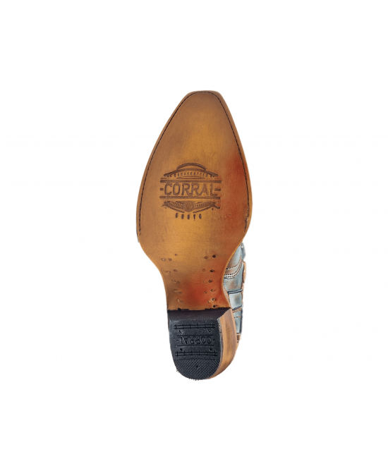 Corral C3943