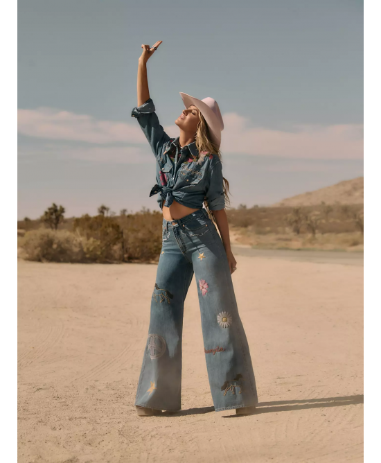 Wrangler - Lainey Wilson Embroidered Wide Leg Jeans