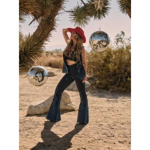 Wrangler - Lainey Wilson Flame Pull On Flare Jeans