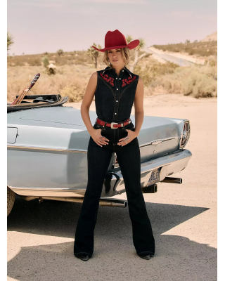 Wrangler - Lainey Wilson Flare Jeans