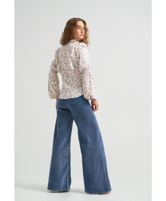 Wrangler - Lainey Wilson Folk Floral Blouse