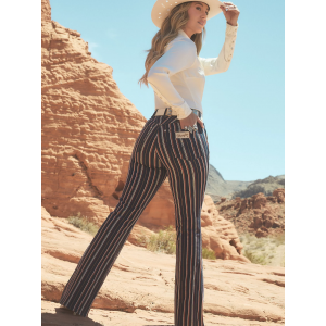 Wrangler - Lainey Wilson Striped Flare Jean