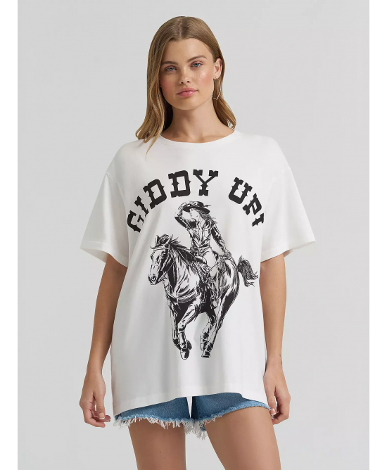 Wrangler - Lainey Wilson Giddy Up T-Shirt Wrangler - Lainey Wilson Giddy Up T-Shirt