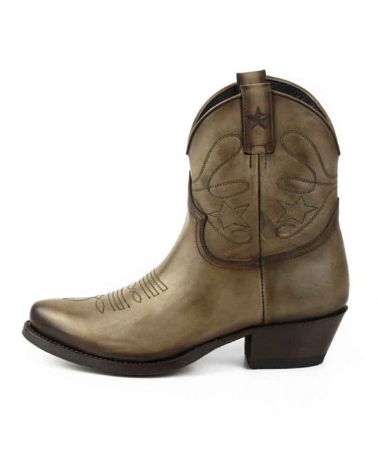 Brown/Grey Cowgirl Ankle Boots Brown/Grey Cowgirl Ankle Boots